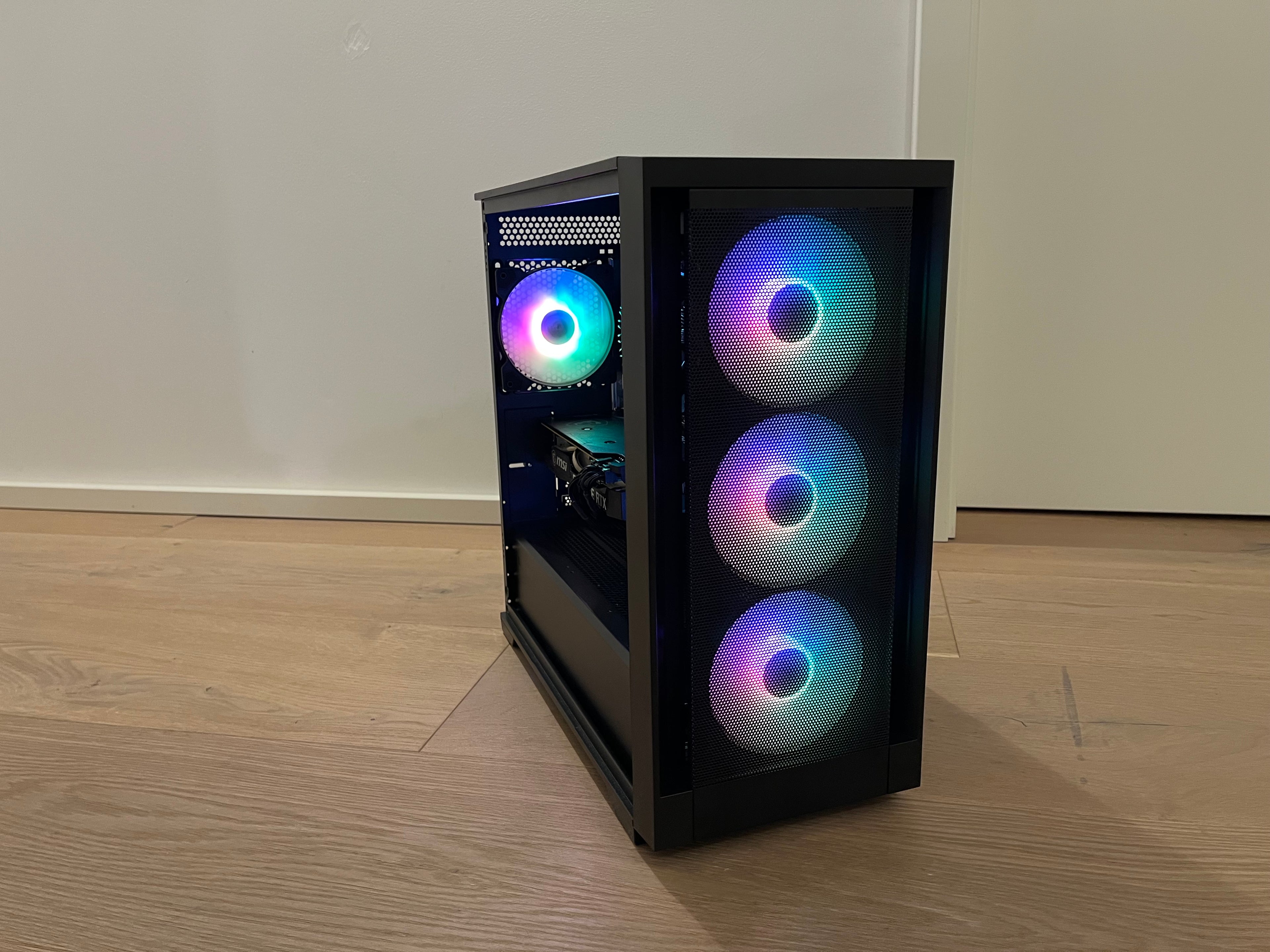 Gaming PC CompiX Lite RTX 5050 / I3-14100F / 16GB DDR4 / 512GB M.2 SSD