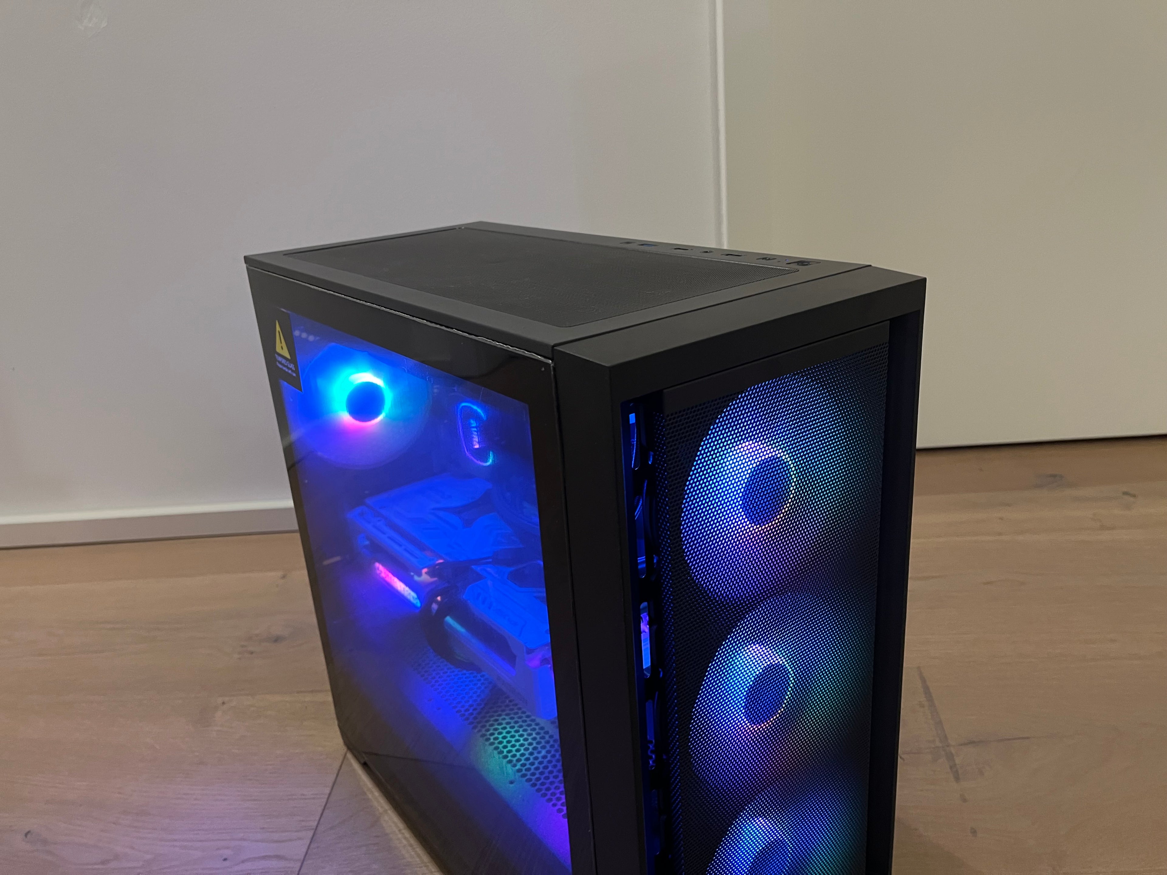 Gaming PC CompiX Master RX 9070 xt / i7-13700F / 32GB RAM / 1TB M.2 SSD